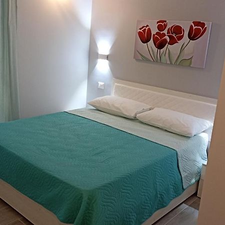 Bed and Breakfast Le Vie Del Centro Шакка Экстерьер фото
